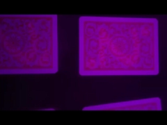 見え ない 墨 を 見る 眼鏡 を 用い て 見る